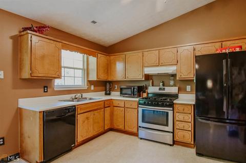 2844 Rosecommons Dr, Hampton, GA 30228 photo 6