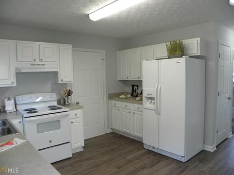 140 Goldleaf Dr, Hampton, GA 30228 photo 6