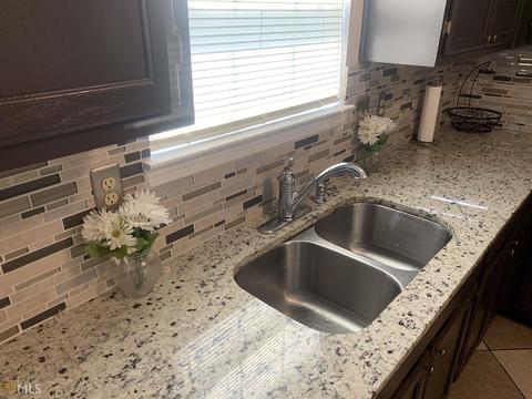 3539 Oak Leaf, Rex, GA 30273 photo 3