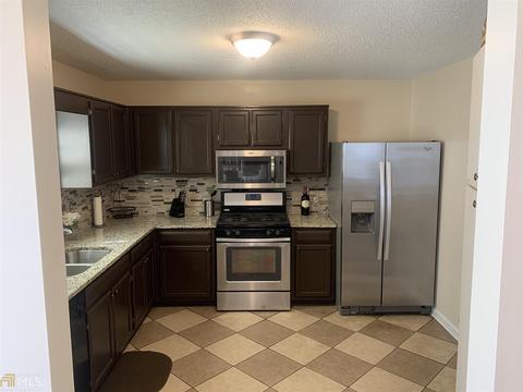 3539 Oak Leaf, Rex, GA 30273 photo 2
