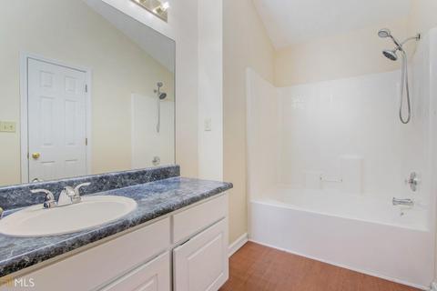 6752 Biscayne, Rex, GA 30273 photo 4