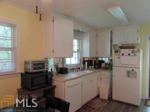 310 Hickory Ter, Lagrange, GA 30241 photo 10