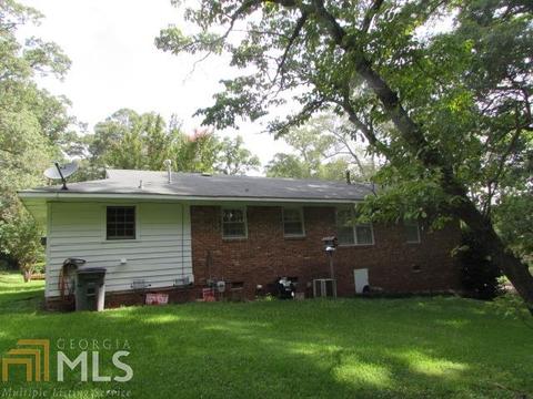 310 Hickory Ter, Lagrange, GA 30241 photo 3