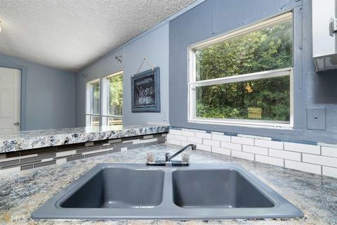 711 Nitra, Bremen, GA 30110 photo 13
