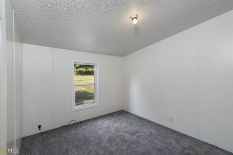 711 Nitra, Bremen, GA 30110 photo 10