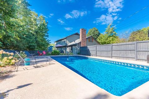 286 Chenocetah Ct, Cornelia, GA 30531 photo 2