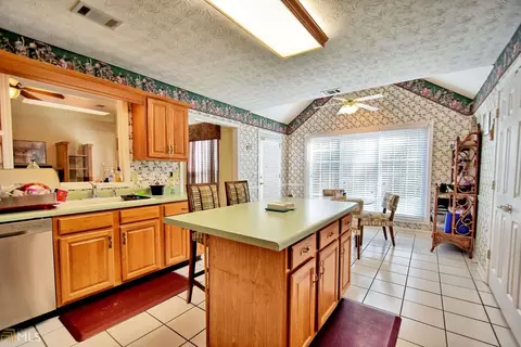 154 Taylor Len Dr, Lagrange, GA 30240 photo 9