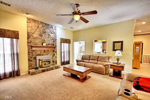 154 Taylor Len Dr, Lagrange, GA 30240 photo 5