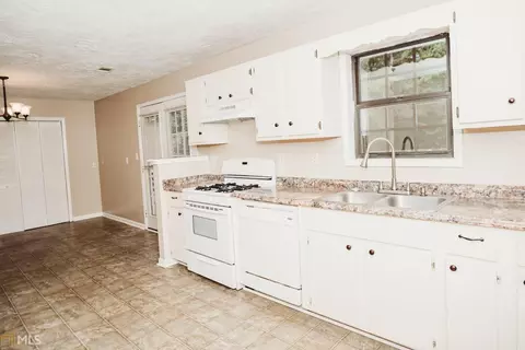 195 Glen Echo Dr, Jackson, GA 30233 photo 10