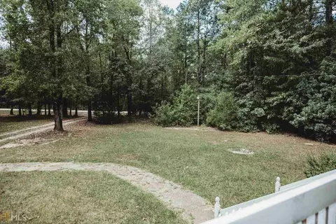 195 Glen Echo Dr, Jackson, GA 30233 photo 4