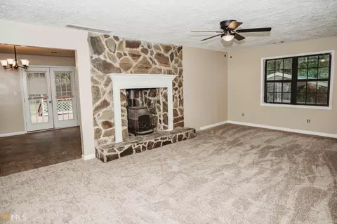 195 Glen Echo Dr, Jackson, GA 30233 photo 5