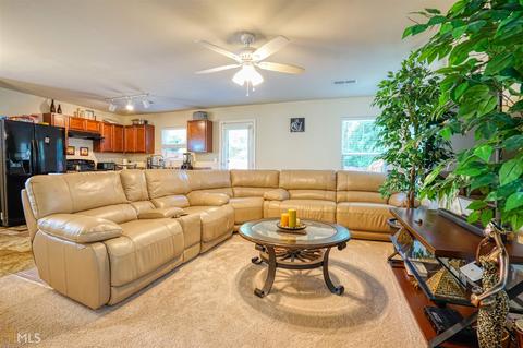 305 Crestield Cir, Covington, GA 30016 photo 5