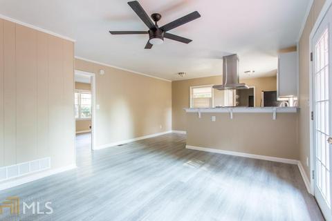 917 Laurel St, Morrow, GA 30260 photo 12