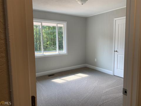703 Old Camp Creek Rd, Cornelia, GA 30531 photo 9