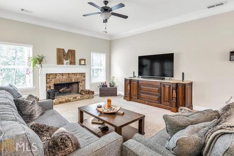 2863 Shadowstone Way, Winder, GA 30680 photo 5