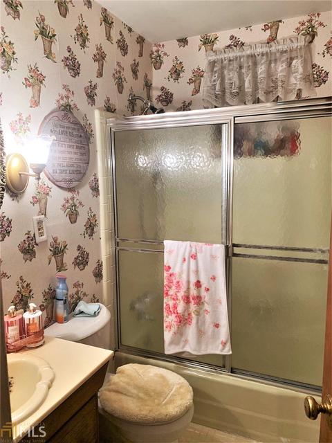 5851 Ronnie Dr, Rex, GA 30273 photo 9