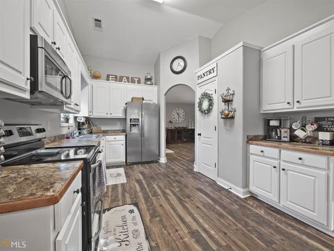 367 Embassy Dr, Winder, GA 30680 photo 11