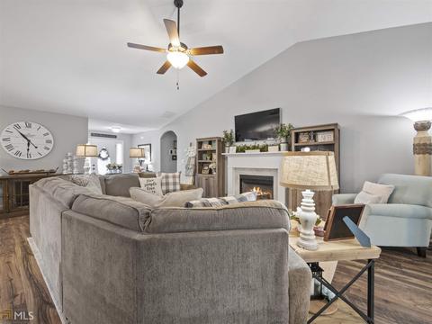 367 Embassy Dr, Winder, GA 30680 photo 6
