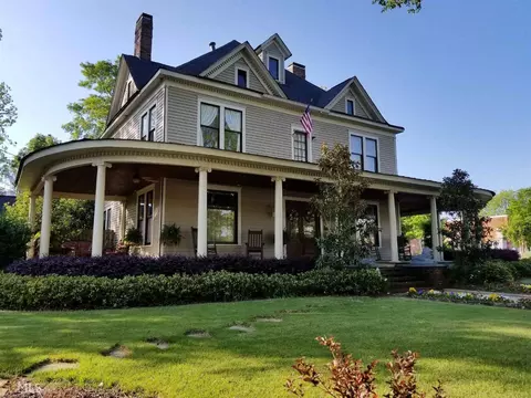 85 N Center St, Winder, GA 30680 photo 1