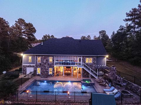 504 Crescent Dr, Forsyth, GA 31029 photo 2