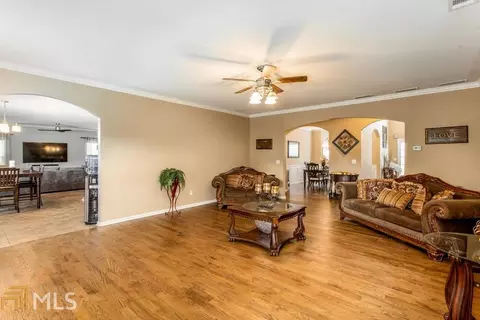 5609 Dendy Trce, Fairburn, GA 30213 photo 6