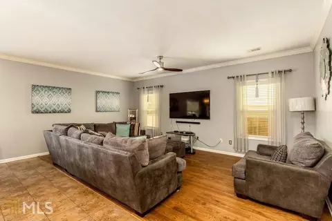 5609 Dendy Trce, Fairburn, GA 30213 photo 9