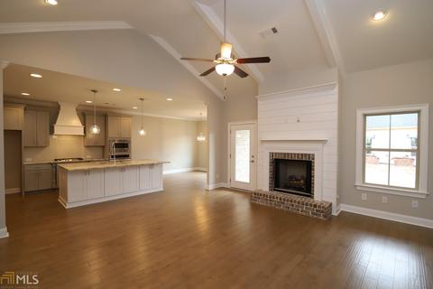 213 Linman Dr, Lagrange, GA 30241 photo 2