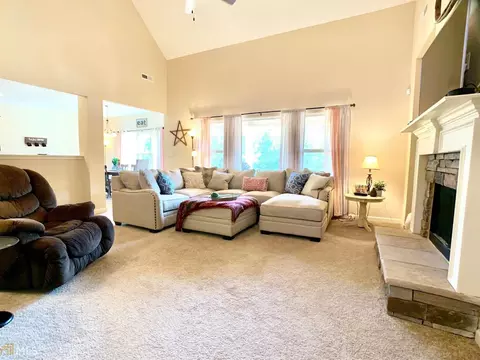 112 Drew Dr, Lagrange, GA 30241 photo 4