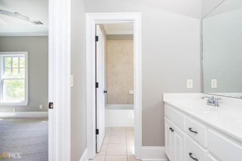 215 Diamond Pl, Gray, GA 31032 photo 8