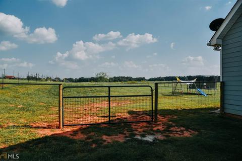 1318 Sims Rd, Winder, GA 30680 photo 4