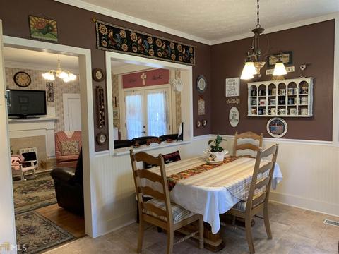 105 Bowden St, Commerce, GA 30529 photo 9