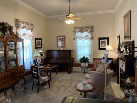 105 Bowden St, Commerce, GA 30529 photo 6