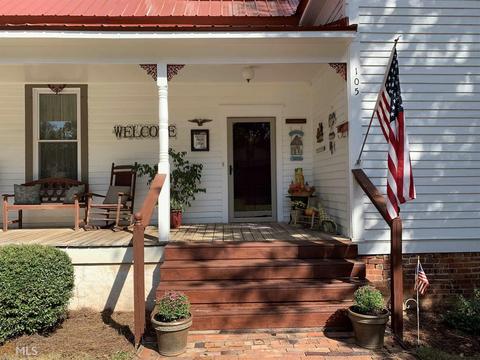 105 Bowden St, Commerce, GA 30529 photo 2