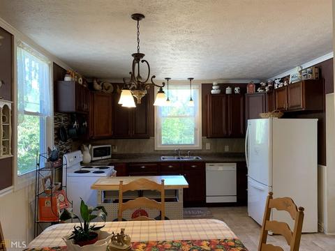 105 Bowden St, Commerce, GA 30529 photo 8