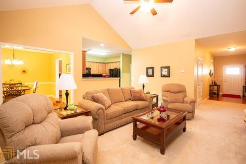 141 Carrington Dr, Commerce, GA 30529 photo 3