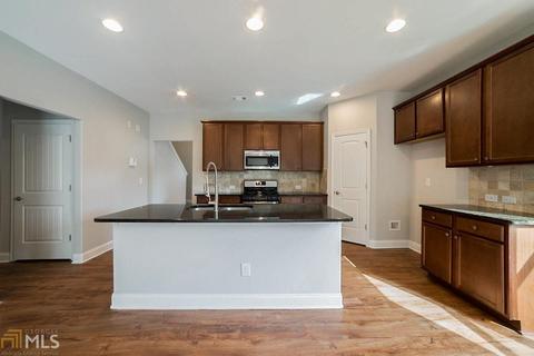 170 Jackson, Braselton, GA 30517 photo 2