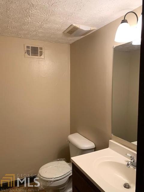 1663 Canberra Dr, Stone Mountain, GA 30088 photo 10