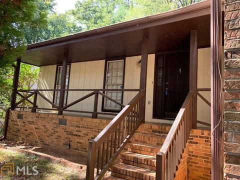 1663 Canberra Dr, Stone Mountain, GA 30088 photo 2