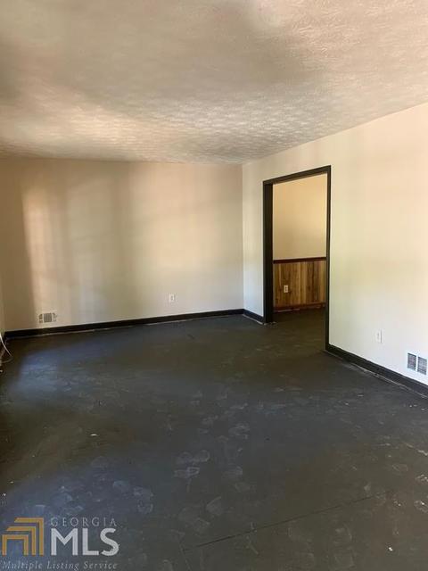 1663 Canberra Dr, Stone Mountain, GA 30088 photo 5