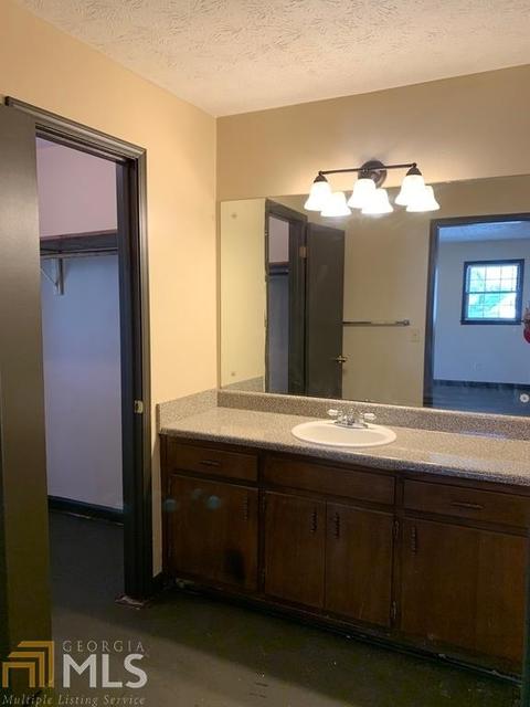 1663 Canberra Dr, Stone Mountain, GA 30088 photo 13