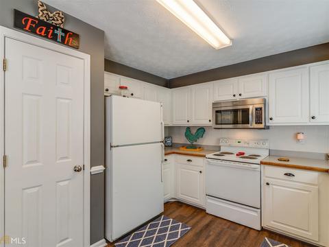 595 Robin Rd, Covington, GA 30016 photo 14