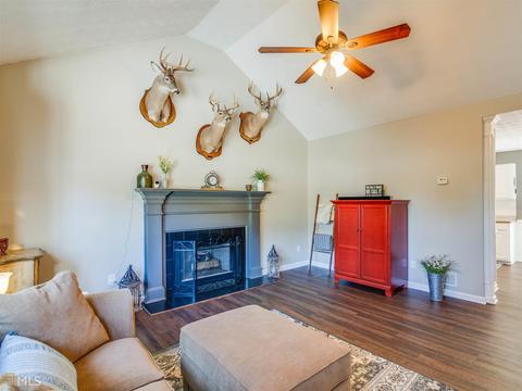 595 Robin Rd, Covington, GA 30016 photo 7