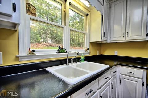 94 River Point Dr, Lagrange, GA 30240 photo 9