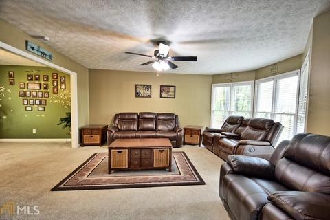 94 River Point Dr, Lagrange, GA 30240 photo 4