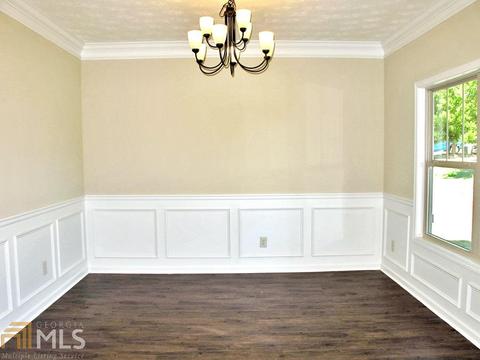 305 Perimeter Dr, Lagrange, GA 30241 photo 2