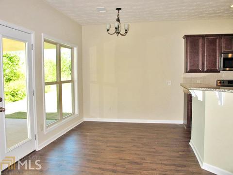 305 Perimeter Dr, Lagrange, GA 30241 photo 4