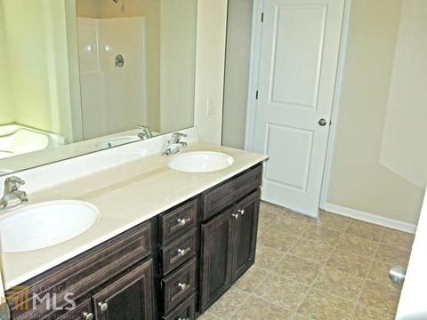 305 Perimeter Dr, Lagrange, GA 30241 photo 9