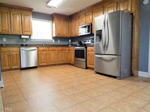 592 Aaron, Gray, GA 31032 photo 3