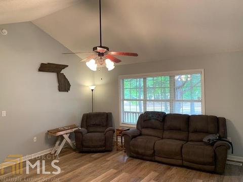106 Ridgeway Rd, Milner, GA 30257 photo 2