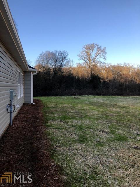 1672 Bismarck Cir, Winder, GA 30680 photo 3